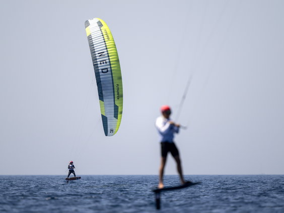WK kitefoilen van start in Portugal: wie grijpt de wereldtitel?