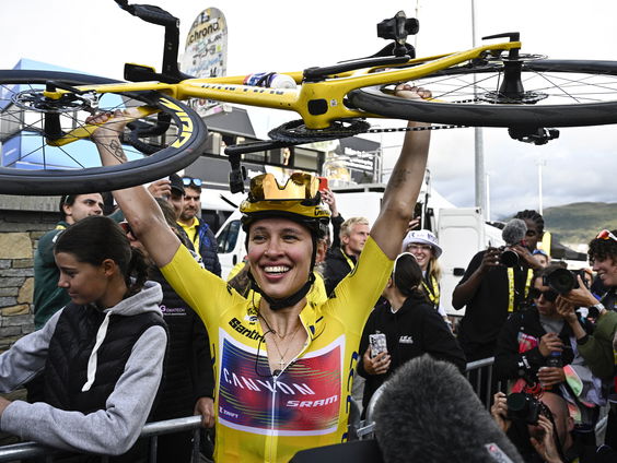 Tour de France Femmes: Oud-renner Vera Koedooder over de bizarre eindrit
