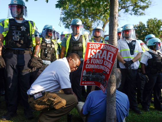 De paralellen tussen vredesdemonstraties in Chicago nu en in 1968