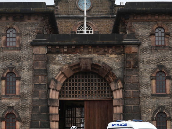 Britse gevangenissen barsten uit hun voegen