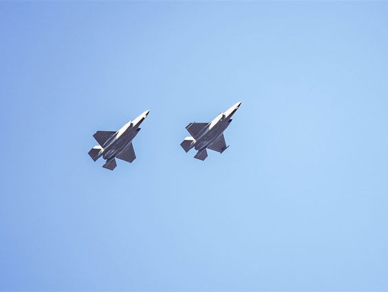 Lelystad wil naast gevechtsvliegtuigen ook vakantievluchten