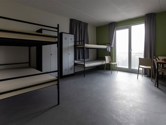 Stand.nl: 'Stoppen met de bed-bad-broodregeling is onmenselijk'