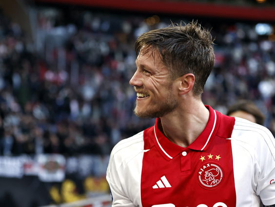 Erik Dijkstra over de glazen bol van orakel Wout Weghorst