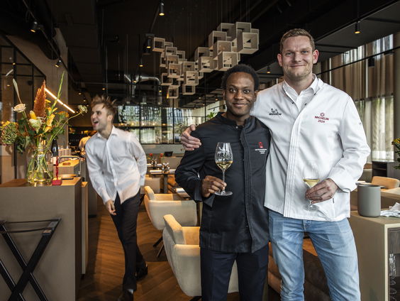 Uit eten gaan wordt een stuk duurder