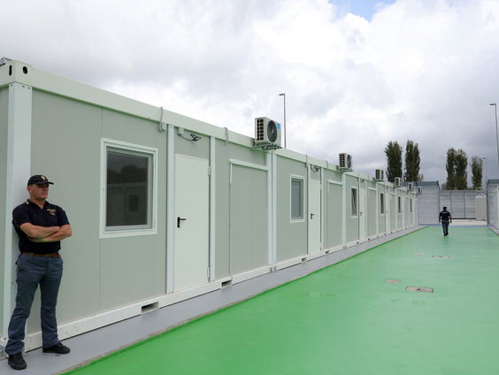 'Terugkeerhubs' voor uitgeprocedeerde asielzoekers een oplossing?