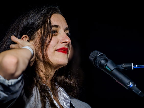 Zangeres Eefje de Visser brengt nieuw album uit