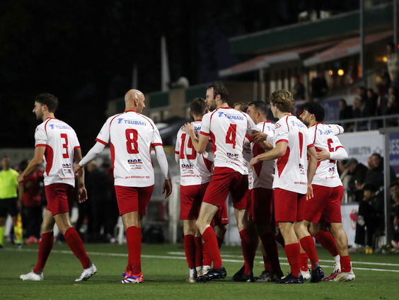 Amateurs uit Barendrecht sturen NAC Breda naar huis in KNVB Beker: 'Ik stond helemaal vrij'