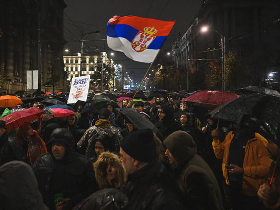 Demonstranten in Servië eisen duidelijkheid over instorting station