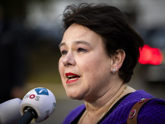 Sharon Dijksma naar protestmars in Istanbul