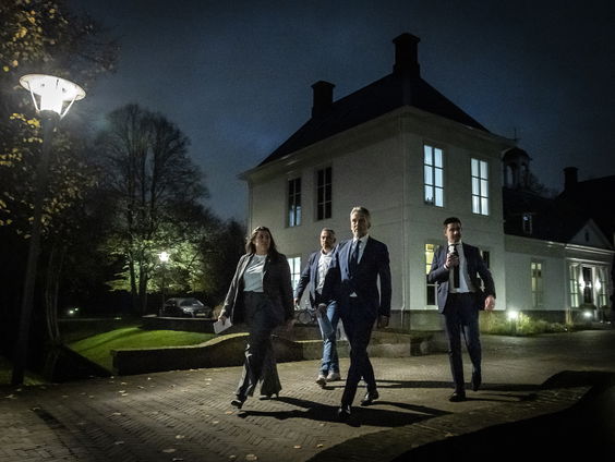 Hoe wankel is kabinet Schoof?