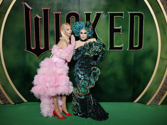 Geliefde Britse dragqueen The Vivienne overleden