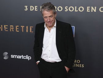 Nieuwe film Hugh Grant: hoe ga je als acteur van charmante vrijgezel naar ijzingwekkende schurk?