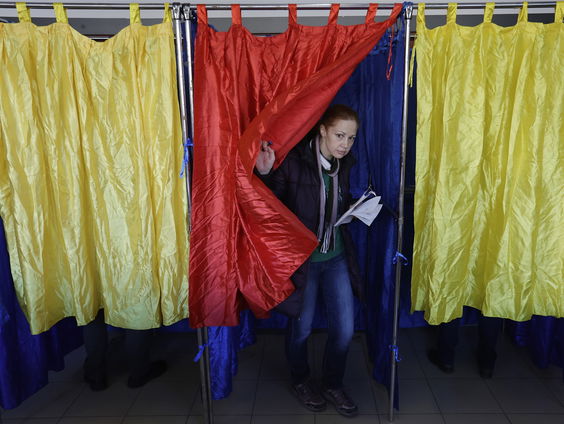 Uiterst rechtse politicus haalt verrassende zege in Roemenië