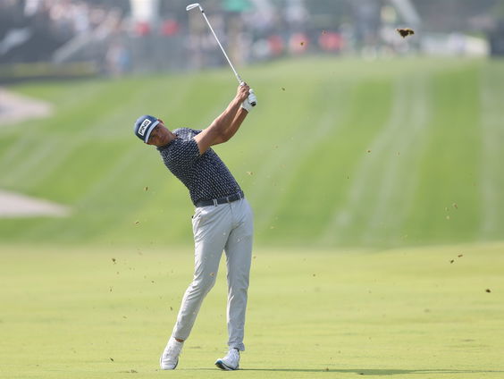 Nederlandse golfcaddie ziet golfbanen over de hele wereld