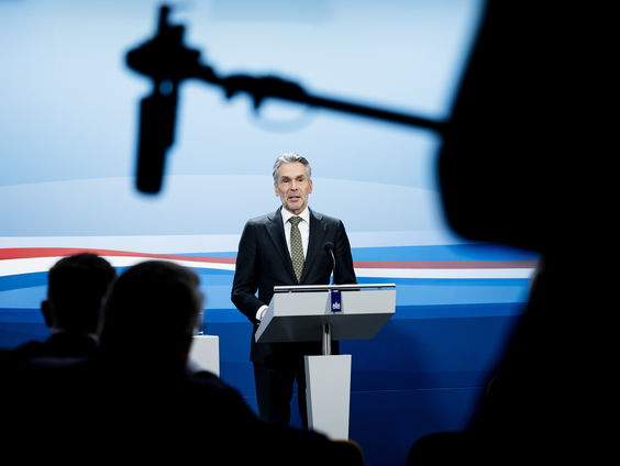 Hoe wil premier Schoof de stikstofcrisis oplossen?