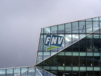 Crisis bij de FNV: oud-bestuurders slaan alarm