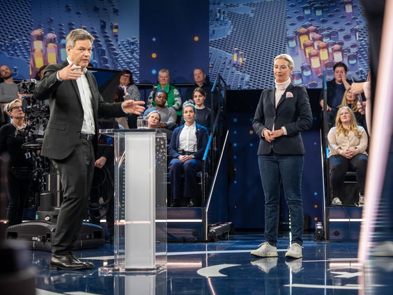 Angstige Duitsers naar de stembus