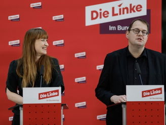 Waarom slaat het écht linkse verhaal bij onze buren wel aan?