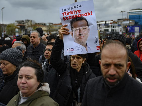 Rekent Erdogan af met zijn rivaal?