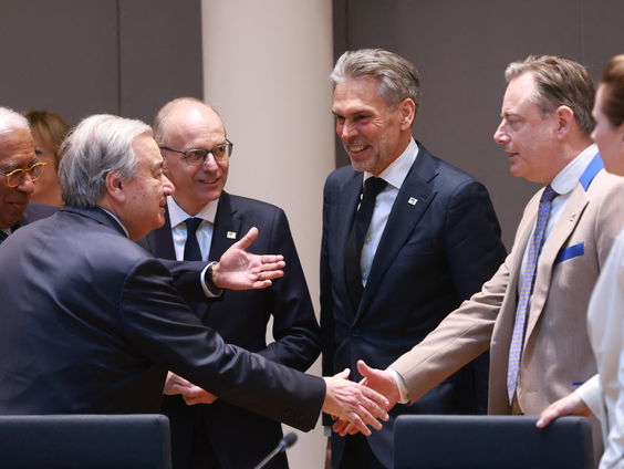 Heeft Schoof de steun van zijn coalitiepartijen bij het Europese herbewapeningsplan?