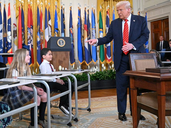 Trump ontmantelt ministerie van Onderwijs: Republikeinen juichen beslissing toe