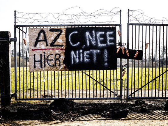 Stand.nl: 'De heftige protesten tegen AZC's zijn schandalig'