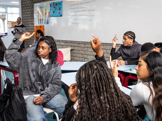 Nationale Jeugdstrategie: eindelijk beleid voor jongeren