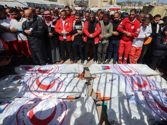 Woede na ontdekking van lichamen hulpverleners in Gaza