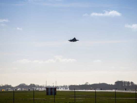 Luchtmacht bezorgd over koers Trump