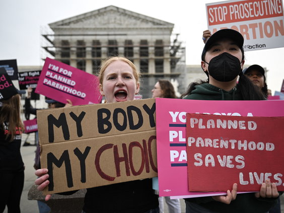 Er was deze week veel kritiek op de website waar de abortuspil online besteld kan worden