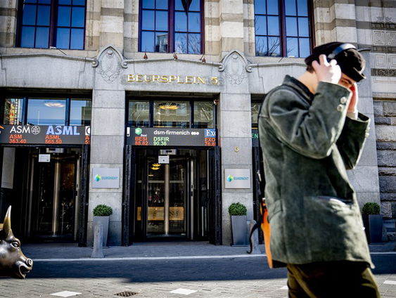 Stand.nl: Ik maak mij zorgen over de bloedrode beurs