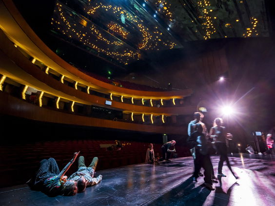 Een opera waarin het publiek meezingt, hoe werkt dat?