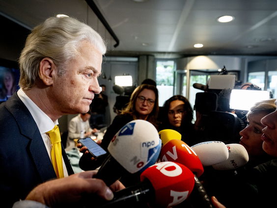 Onderhandelingen in de nacht. Hoe gaat dat?