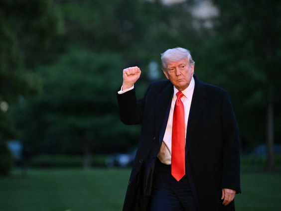 Amerika-deskundige Kirsten Verdel bundelde 'De eerste 100 dagen van Trump',