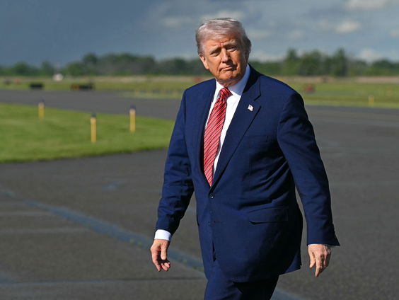 Honderdduizenden Amerikanen de straat op tegen 'King' Trump