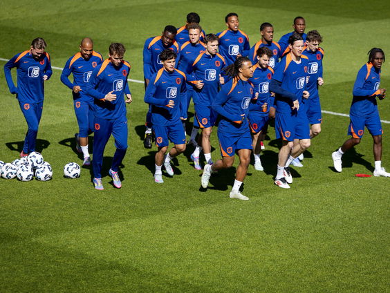 Sander Westerveld met een Jong Oranje voetbal update