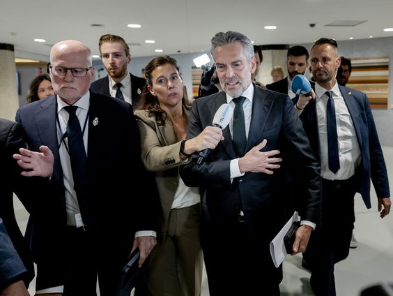 Den Haag likt wonden na roerige week