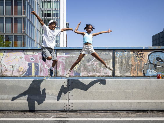 Maatschappelijk noodpakket voor weerbaarheid en om Nederlanders samen te brengen
