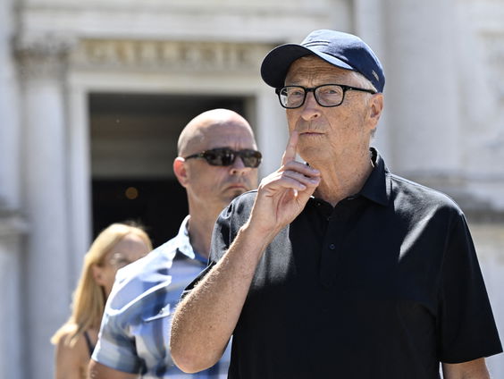 Hoe een filantroop van zijn geld afkomt