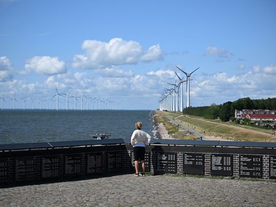Lars Boon en Axel Stam over hun boek: 'Een Klein Land Vol Geschiedenis'