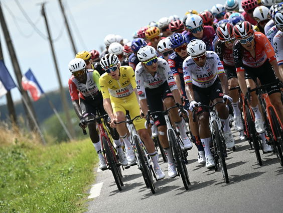 "De strijd om de gele trui blijft spannend!"