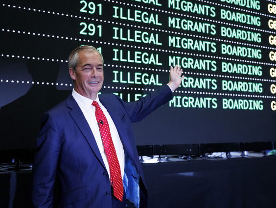 Hoe Reform UK het Britse immigratiedebat bepaalt