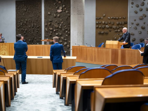 Vertrouwen in landelijke politiek daalt verder