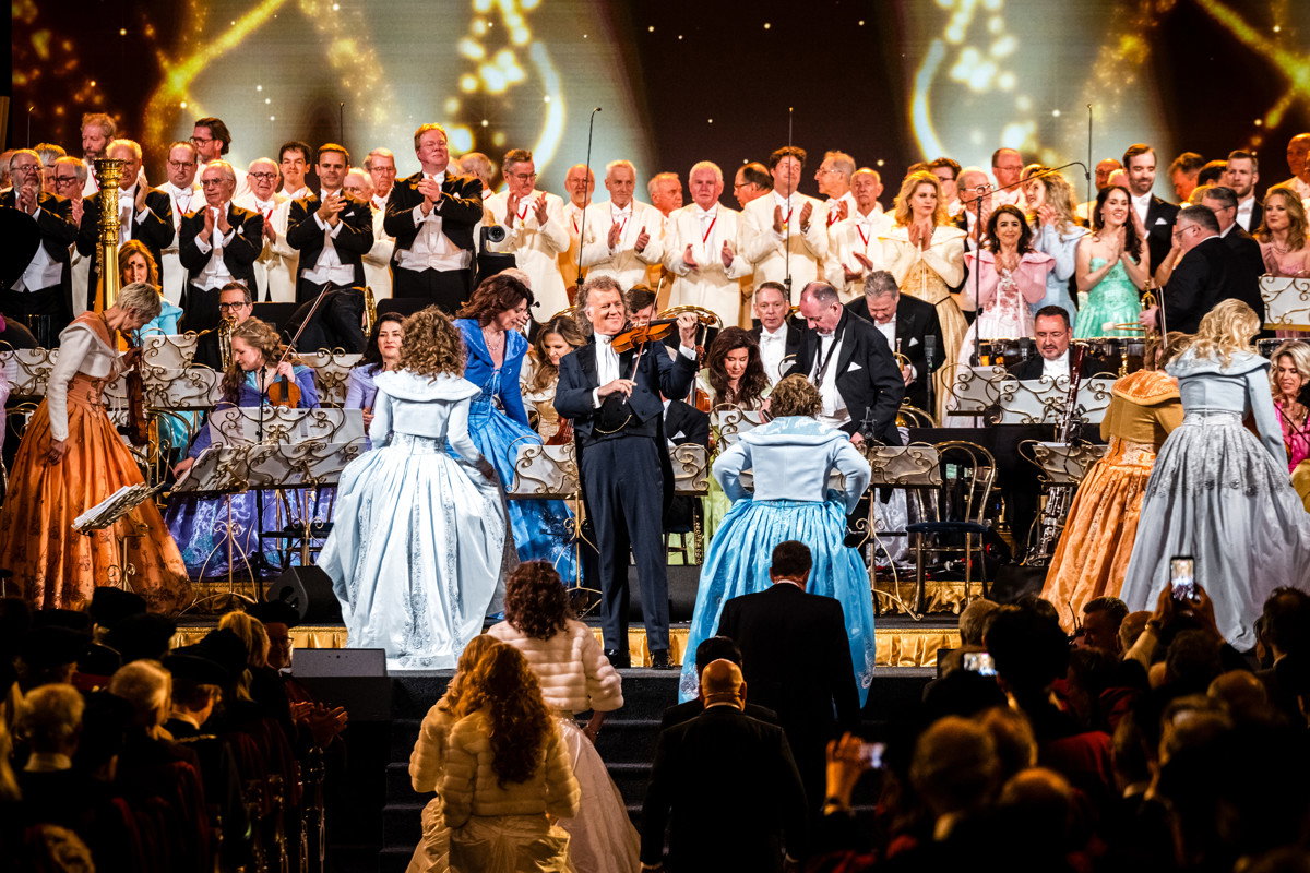 André Rieu viert jubileumeditie van zijn concertreeks op Het Vrijthof in Maastricht