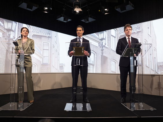 Wat is de volgende stap in de formatie?