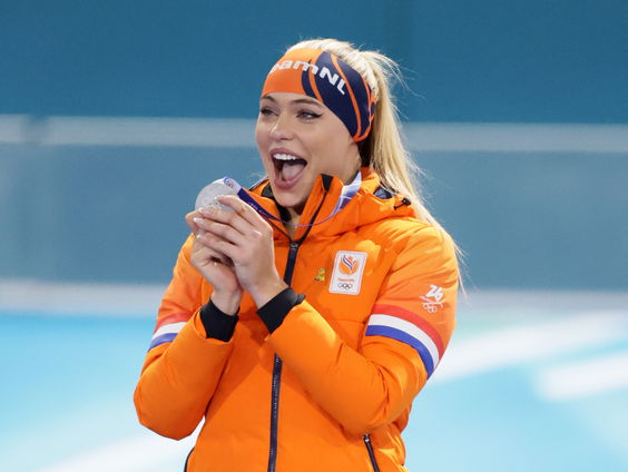 Jutta Leerdam behaalt zilver op 500 meter sprint