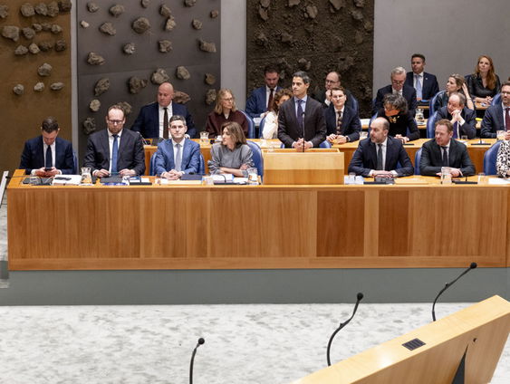 Hoe gaat het nieuwe kabinet om met staatsbestel?