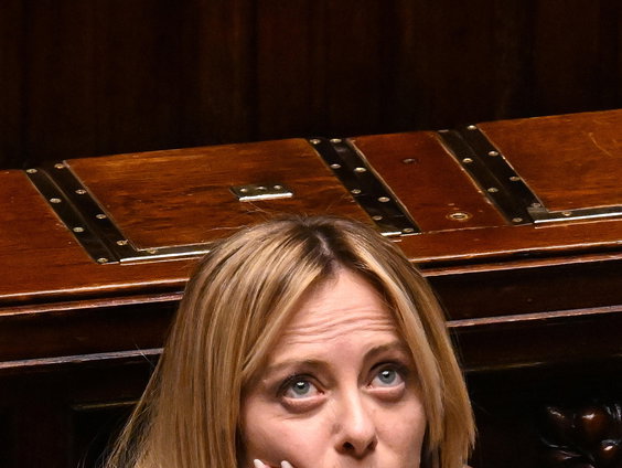 Brokkelt de macht van Meloni af?