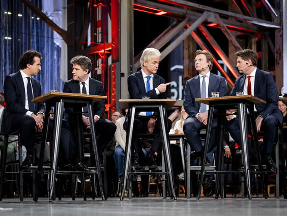 Landelijke politici in debat over gemeenteraadsverkiezingen