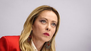 Wat verklaart het succes van de langstzittende Italiaanse premier Meloni?